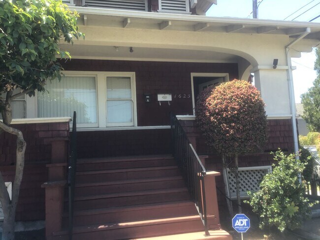 Foto del edificio - Nice Furnished 3 bedroom Home in Alameda  ...