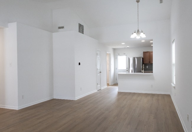 Foto del edificio - 931 Maidstone Ave