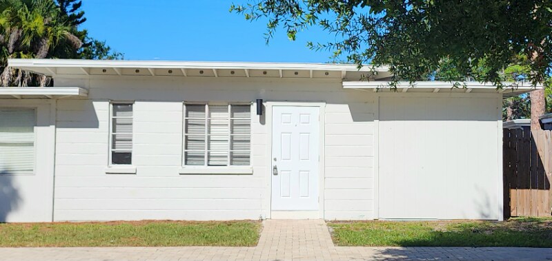 Foto principal - 1579 Avocado Ave