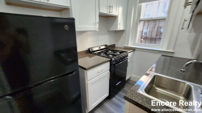 Building Photo - 1179 Boylston St