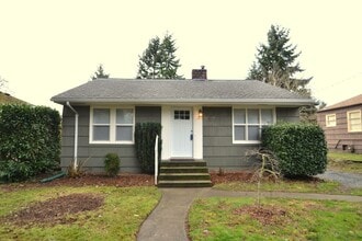 Building Photo - 11307 15th Ave NE