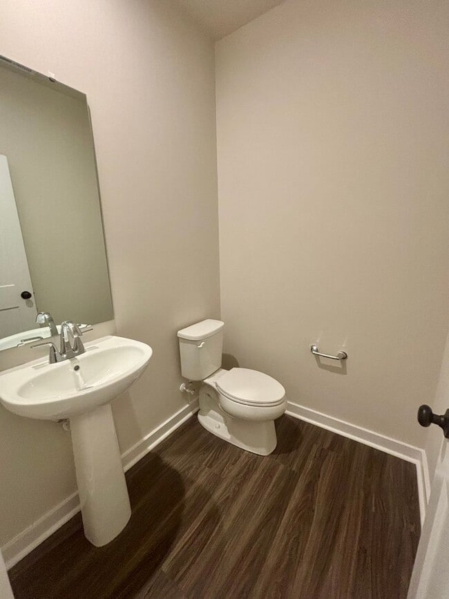 Foto del edificio - Beautiful, New Construction Townhouse in G...