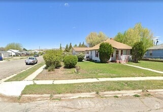Building Photo - 390 W 300 S