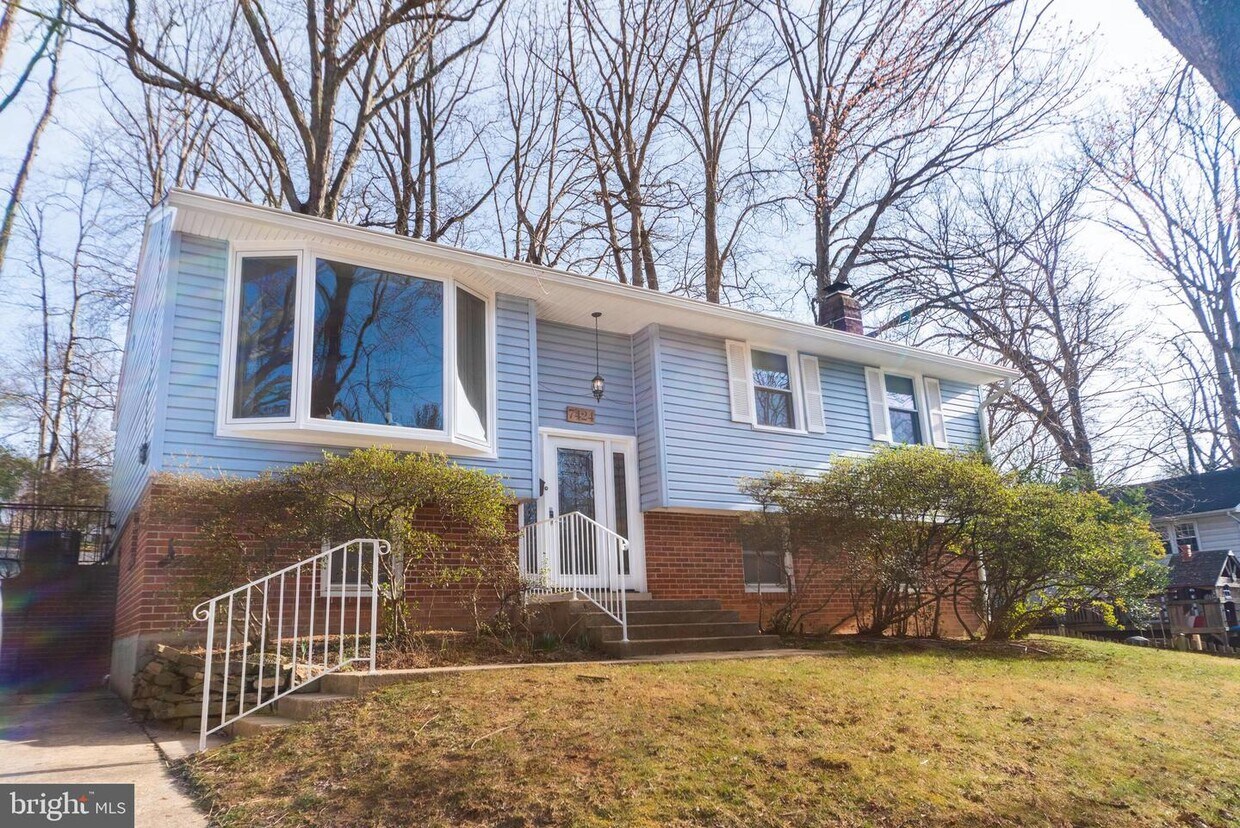 Primary Photo - 7424 Highland St
