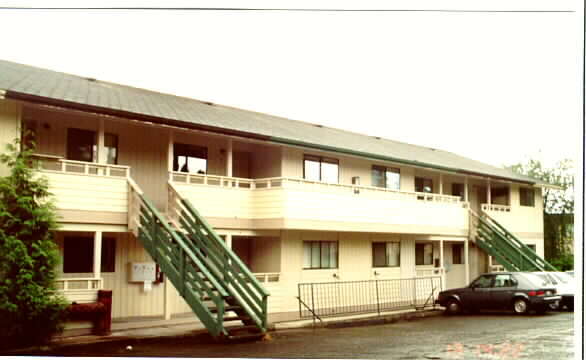 Primary Photo - Lakeview Apartments