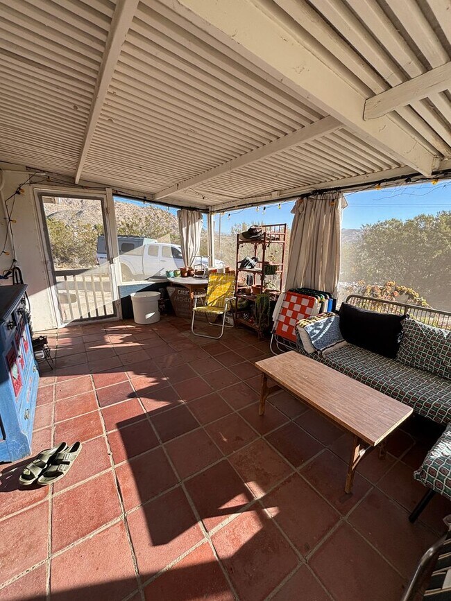 Foto del edificio - Charming Desert Retreat