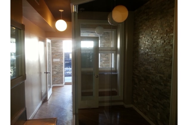 Building Photo - 432 W 38th St