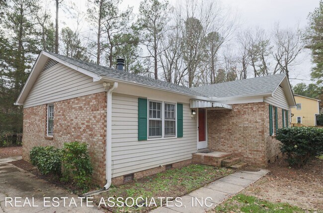 Foto del edificio - 3 br, 2 bath House - 5510 McCormick Road