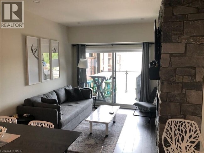 Photo du bâtiment - 11 Beckwith Ln