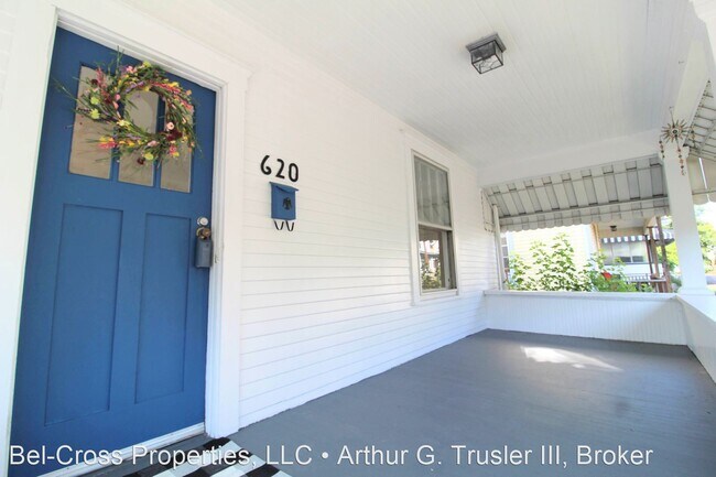 Foto del edificio - 3 br, 1 bath House - 620 Alma Street
