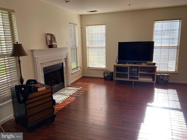 Foto del edificio - 13822 King Frederick Way