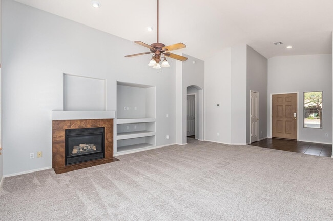 Foto del edificio - 10315 E Jan Ave