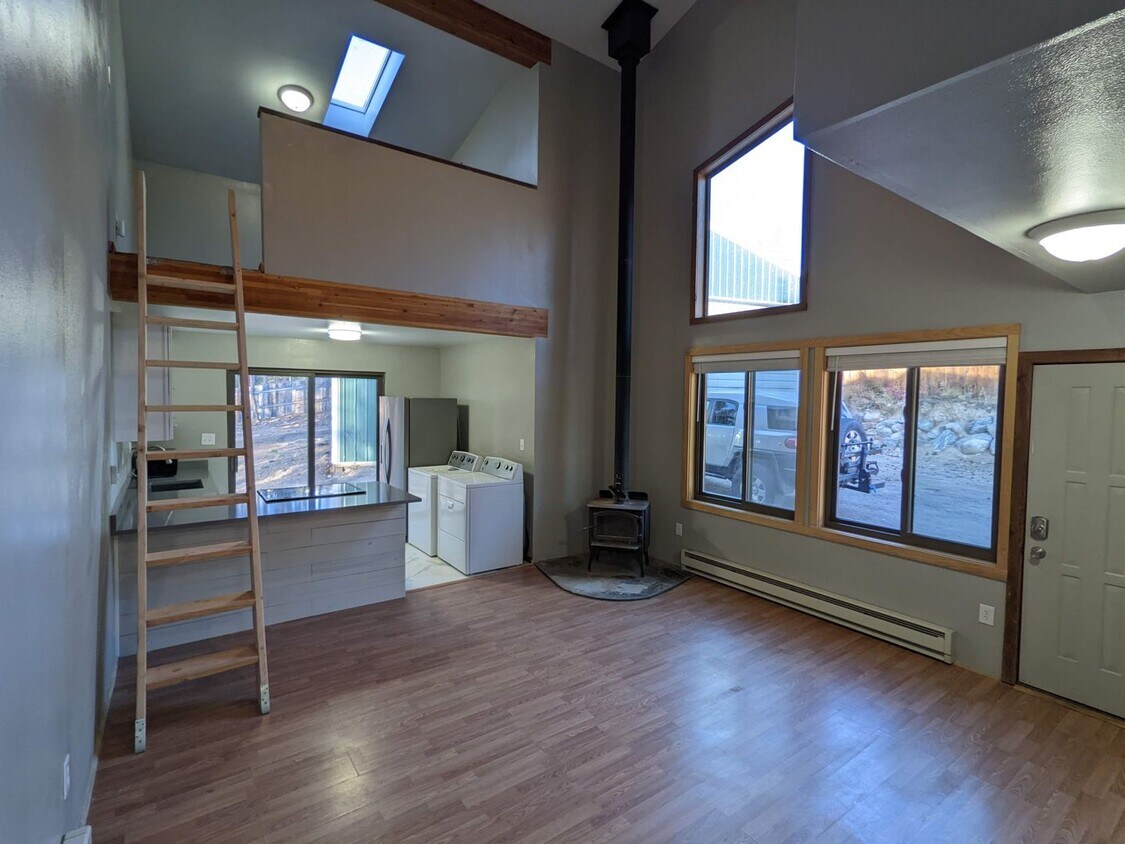 38 Ski Pole Unit B, Breckenridge, CO 80424 Room for Rent in Breckenridge, CO