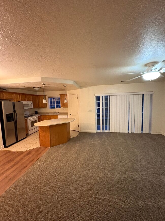 Building Photo - 1217 W 110 N