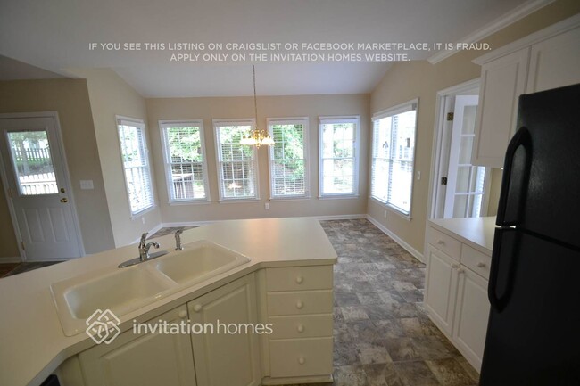 Foto del edificio - 2752 Wyndcliff Way