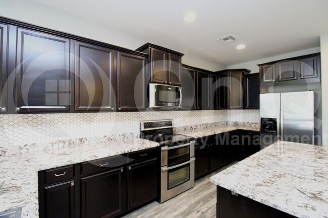 Foto del edificio - 2315 W Desert Ln