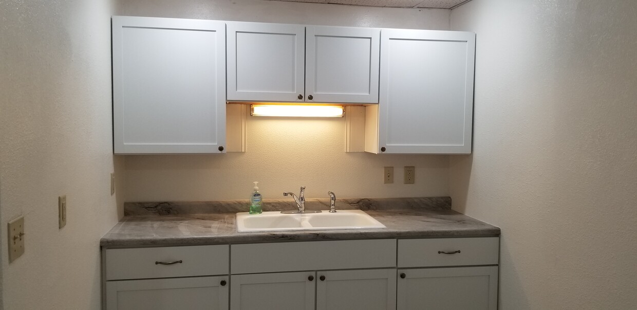 kitchen - 112 N 13th St