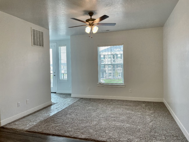 Building Photo - 13128 Keegan Dr