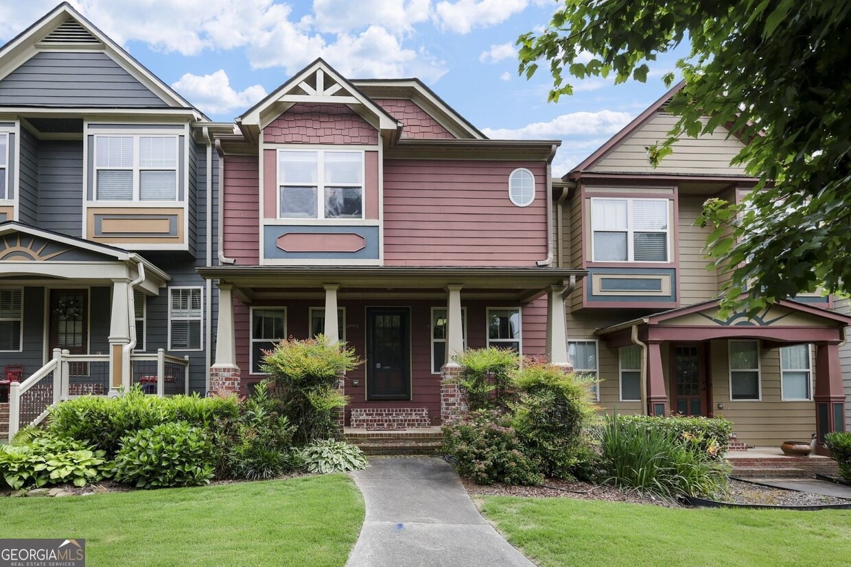 Foto principal - 423 Royal Cres Ln E