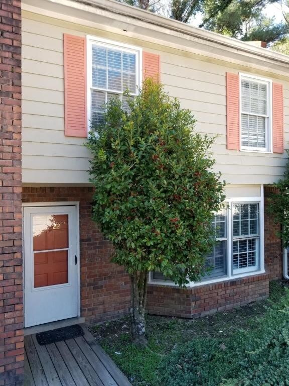 Foto principal - 5140 Highpoint Rd