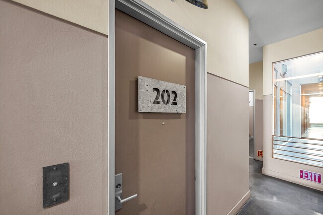 Foto del edificio - 13320 Beach Ave