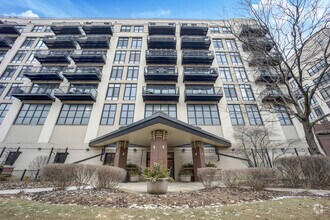 Building Photo - 1525 S SANGAMON St