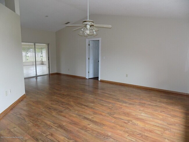 Foto del edificio - 12468 Jacqueline Rd
