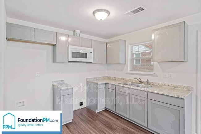 Foto del edificio - 2966 Watson St