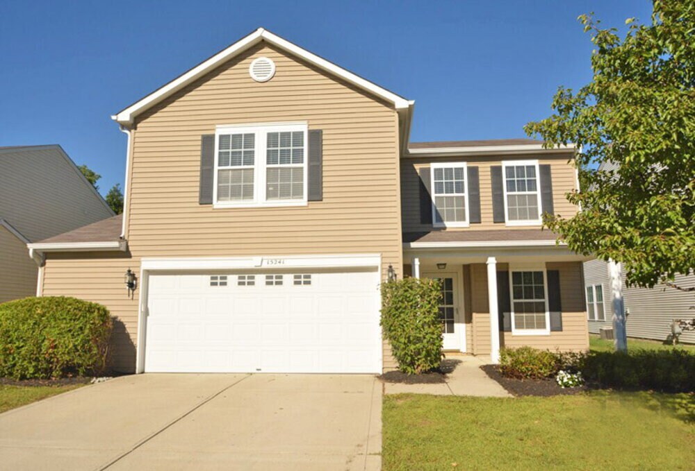 Foto principal - 15241 Clear St