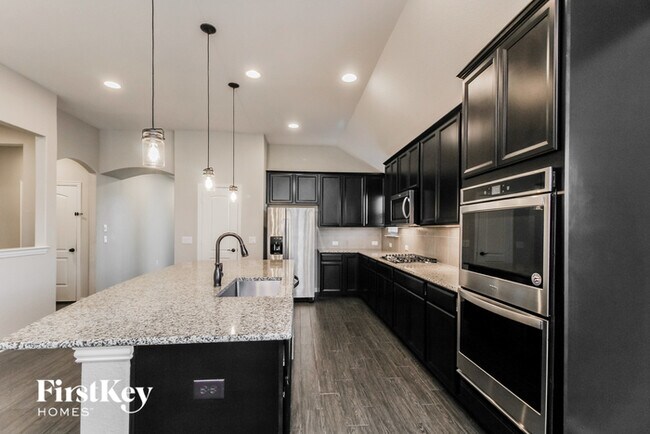 Foto del edificio - 6701 Cedarhurst Ct