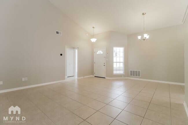 Foto del edificio - 536 Remington Oak Dr