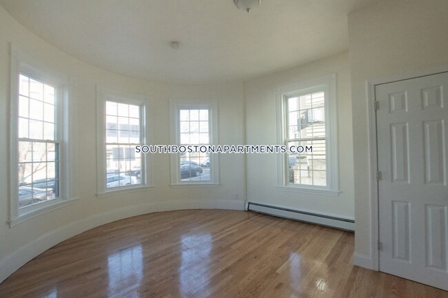 Foto del edificio - 501 E Broadway