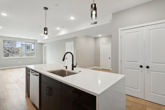 Building Photo - 1314 Marston St