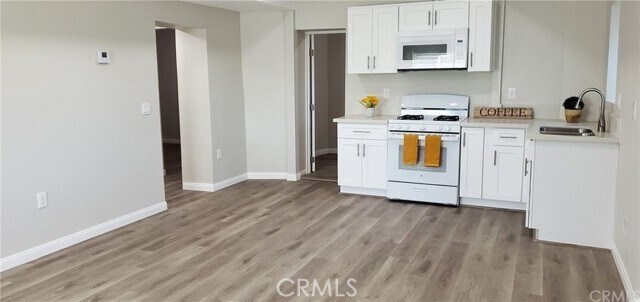 Foto del edificio - 21786 Cottonwood Ave