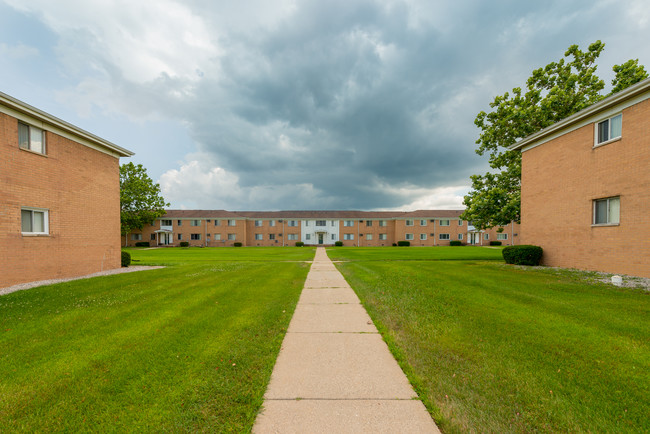 Warren Manor Apartments - Warren, MI | Apartments.com