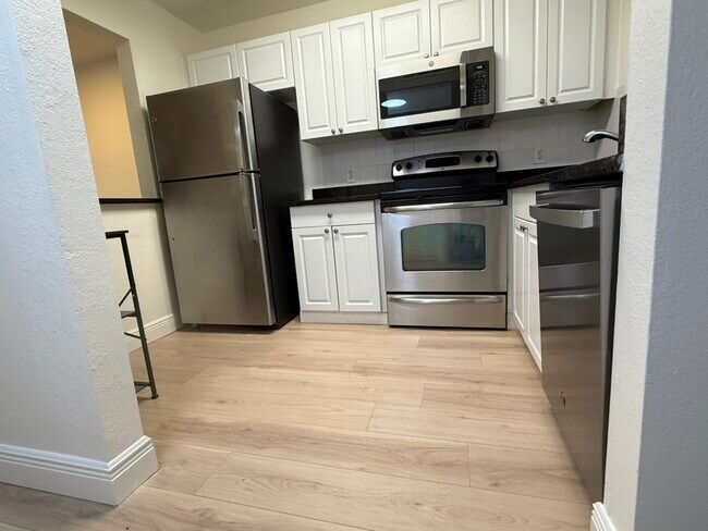 Cocina - 160 Turtle Lake Ct