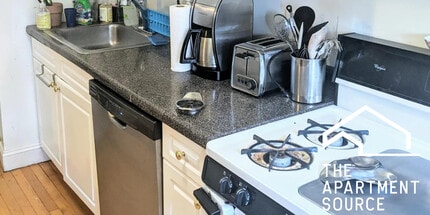 Building Photo - 945 Judson Ave