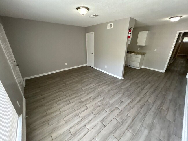 Foto del edificio - 3109 Radford Rd