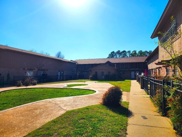 2 Bedroom 1.5 Bath Apt at the Monterey Square Apts NW OKC - 2 Bedroom 1.5 Bath Apt at the Monterey Square Apts NW OKC