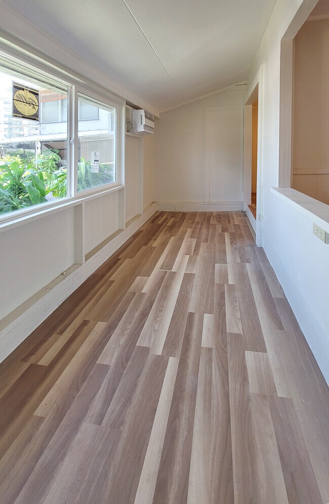 Building Photo - 771 Punahou St