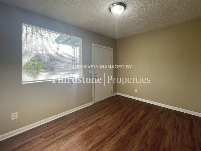 Building Photo - 1425 W 26TH Street, JACKSONVILLE, FL 32209
