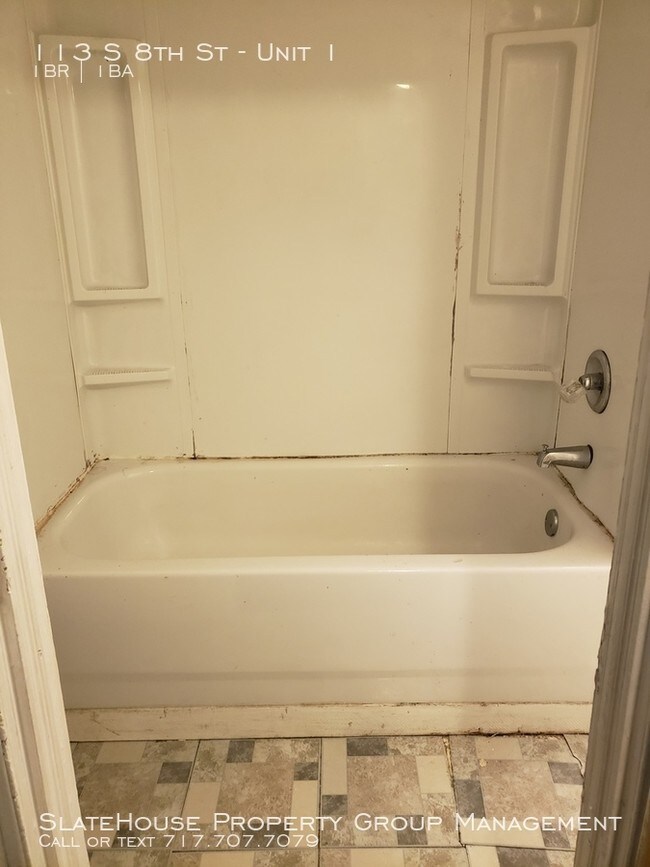 huge first floor apartment in reading! - apartment for rent in