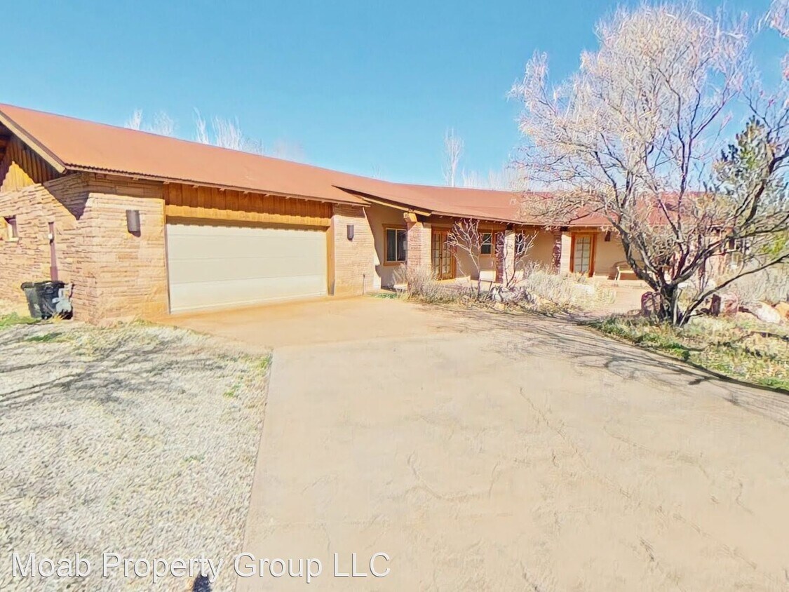 Primary Photo - 3 br, 2 bath House - 2584 Creekview Road