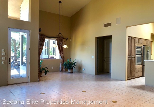 Building Photo - 3 br, 2 bath House - 240 RED ROCK TRAIL