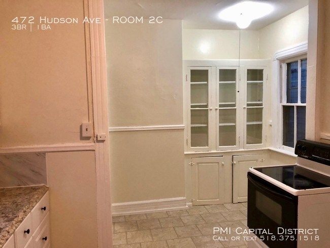 Building Photo - 472 Hudson Ave