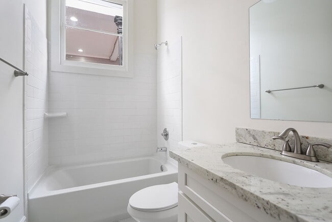 Foto del edificio - 1832 Baronne St