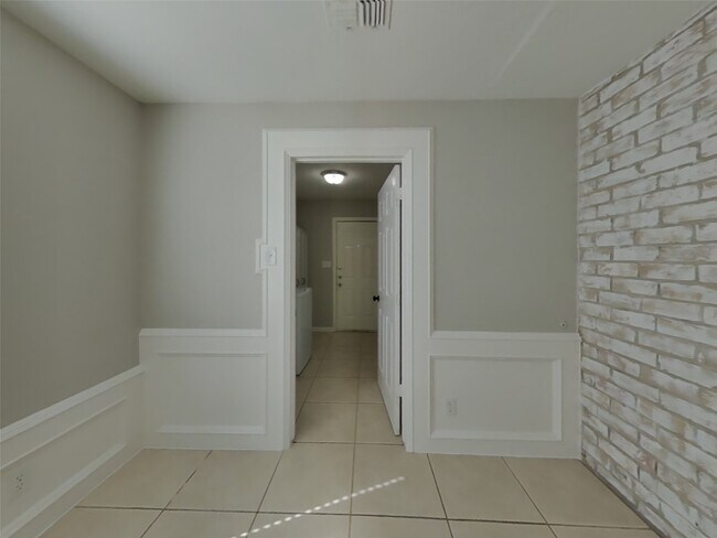 Building Photo - 15326 Alta Mesa Dr