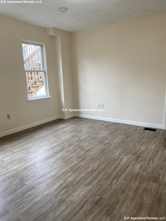 95 Tremont St, Everett, MA 02149 Condo for Rent in Everett, MA