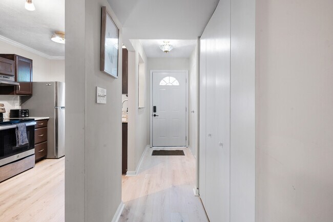 Building Photo - 8182 McGuire Dr