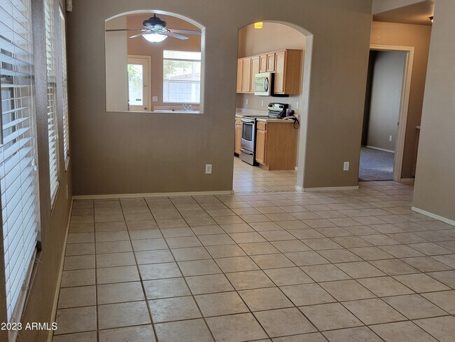 Building Photo - 53 S Laveen Pl